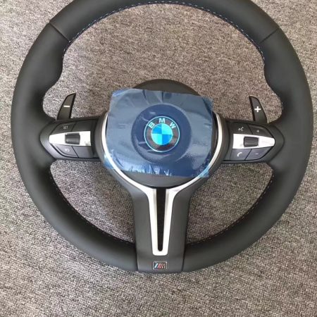Nâng cấp vô lăng cho BMW M3